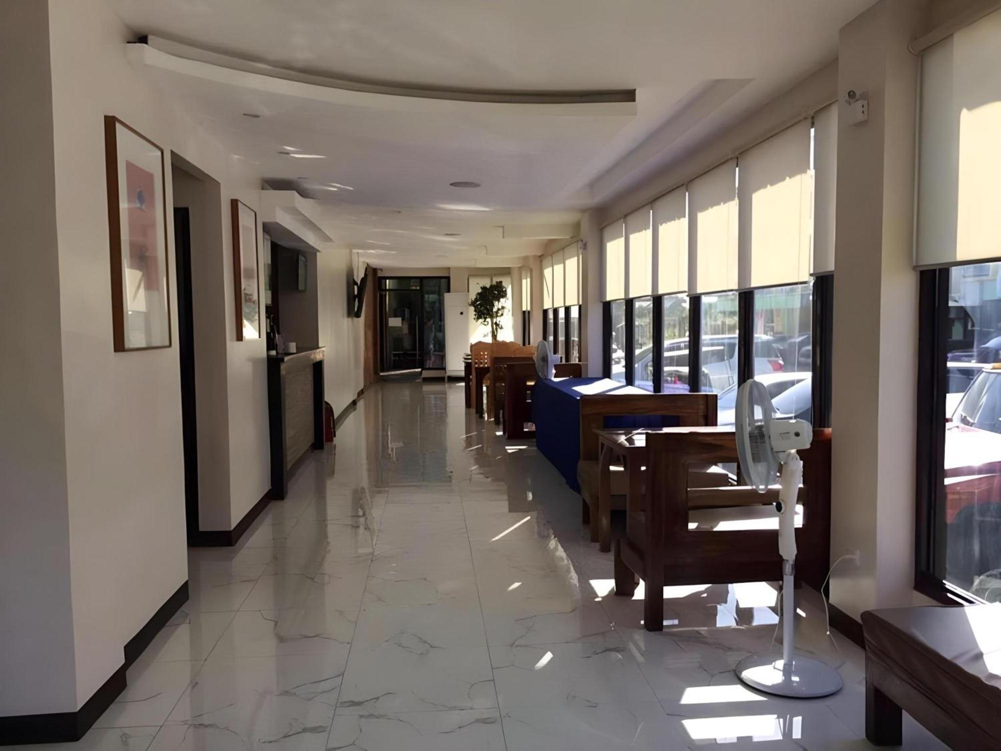 Oyo 195 Ranchotel - Binan Εξωτερικό φωτογραφία