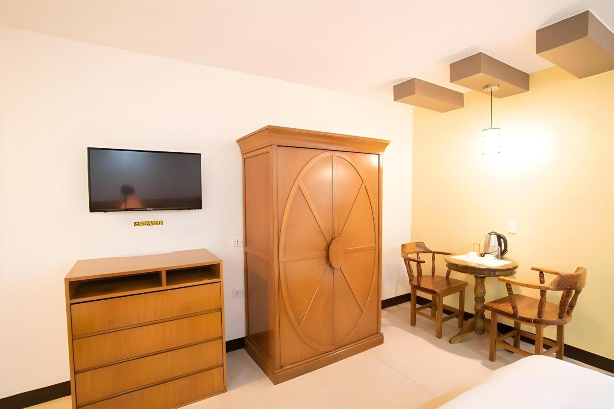 Oyo 195 Ranchotel - Binan Εξωτερικό φωτογραφία